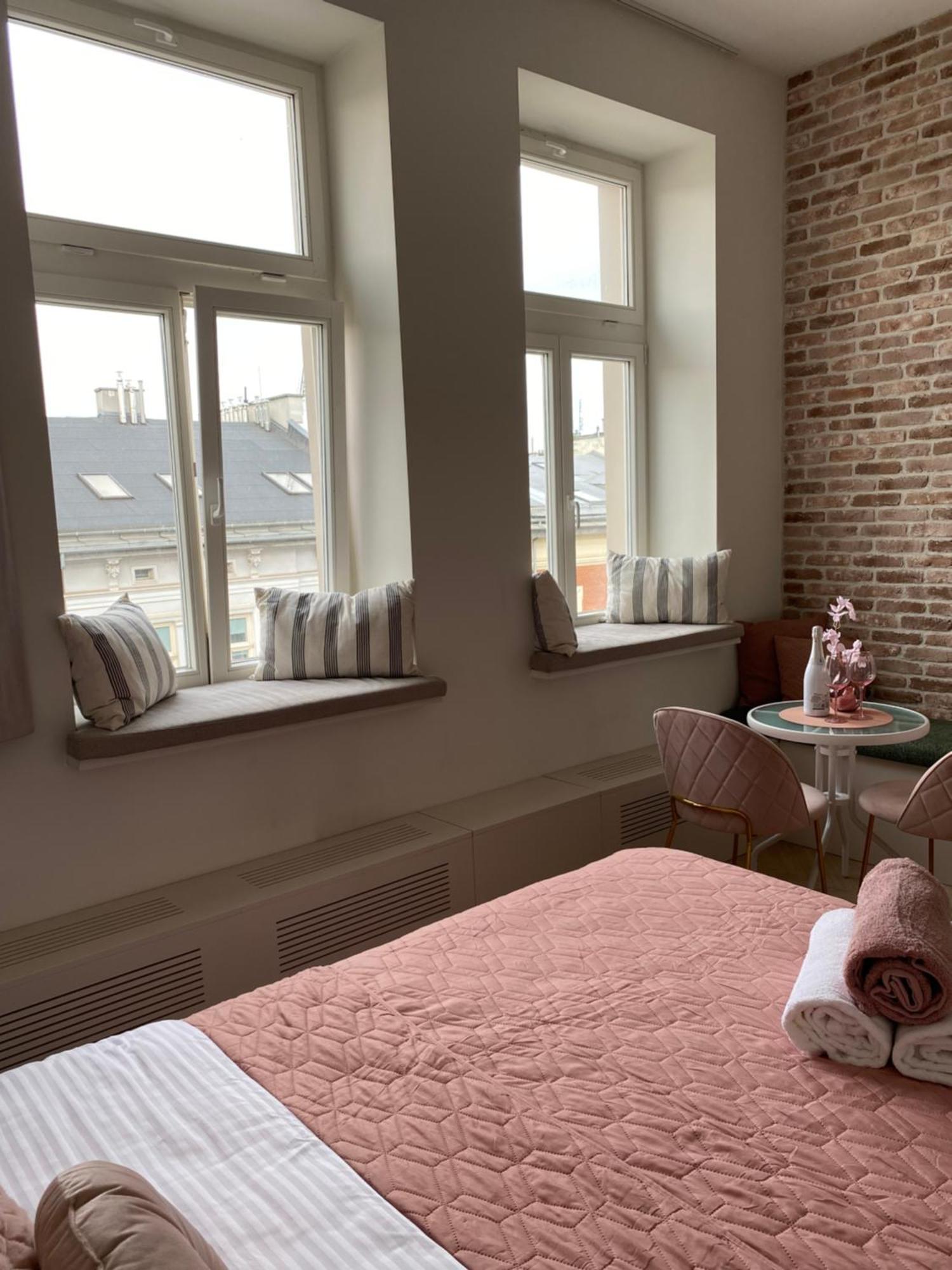 Royal Rose Apartment - Old Town クラクフ エクステリア 写真